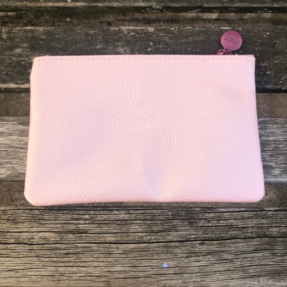 Ipsy - Pink Makeup Bag - Picture 3 of 7